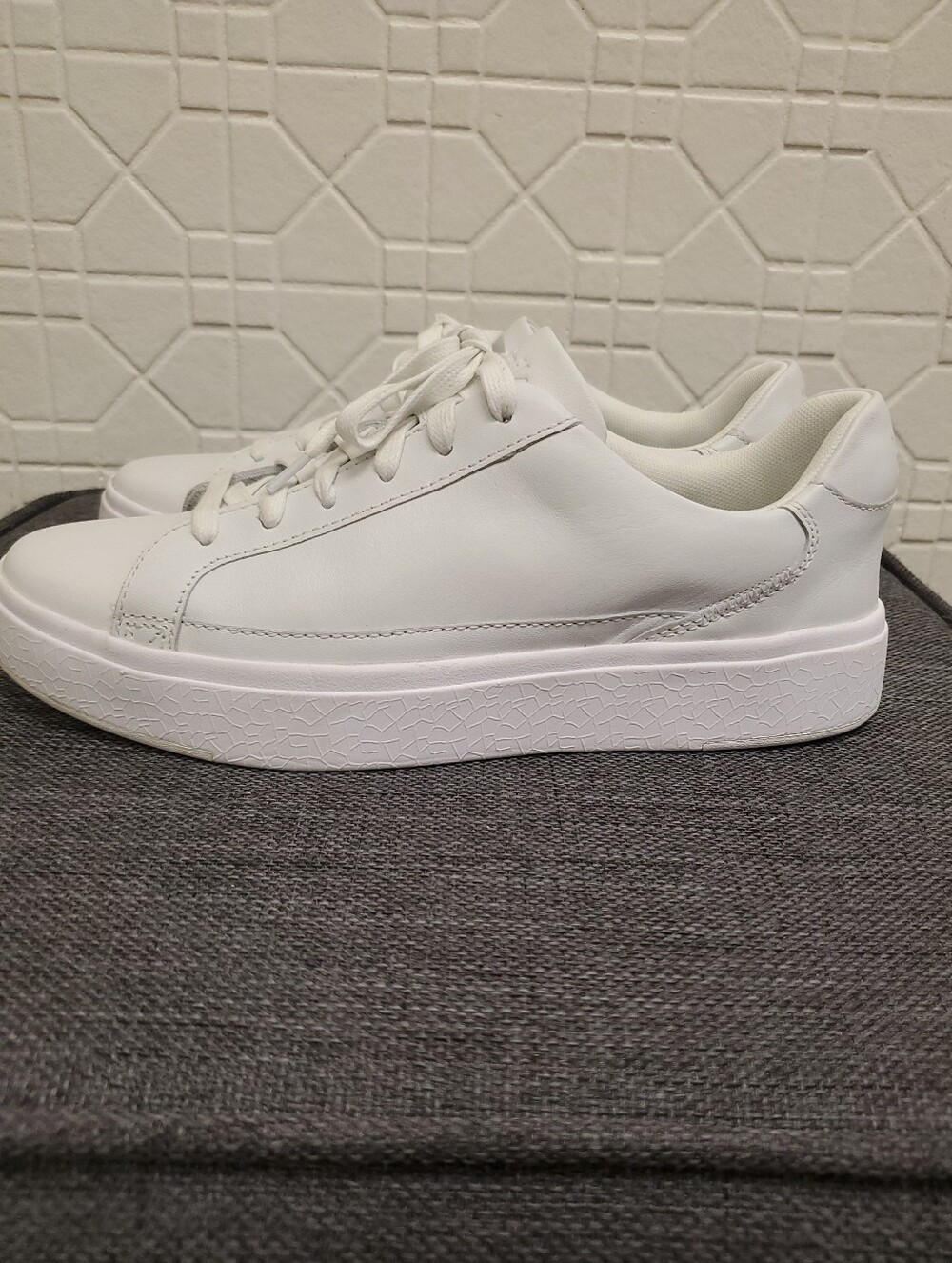 KIZIK Vegas Women’s White Sneakers Lace-up Slip In Leather Comfort Size 8 Wide - Picture 2 of 8